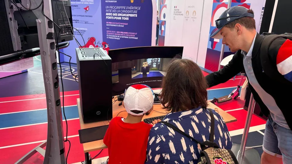 Stand Jeux de Paris 2024 au Club France